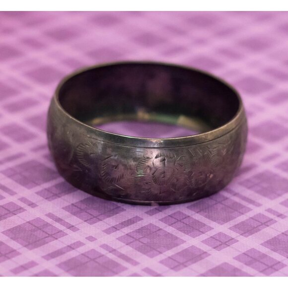 Vintage Silver Tone Antique Floral Engravings Bangle Bracelet 8 inch - V2 - Picture 1 of 4